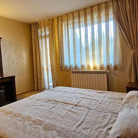 свети георги и ресторант 호텔 3*